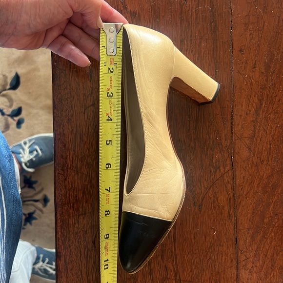 CLASSIC VINTAGE CHANEL SPECTATORS - 37.5 - Picture 14 of 15